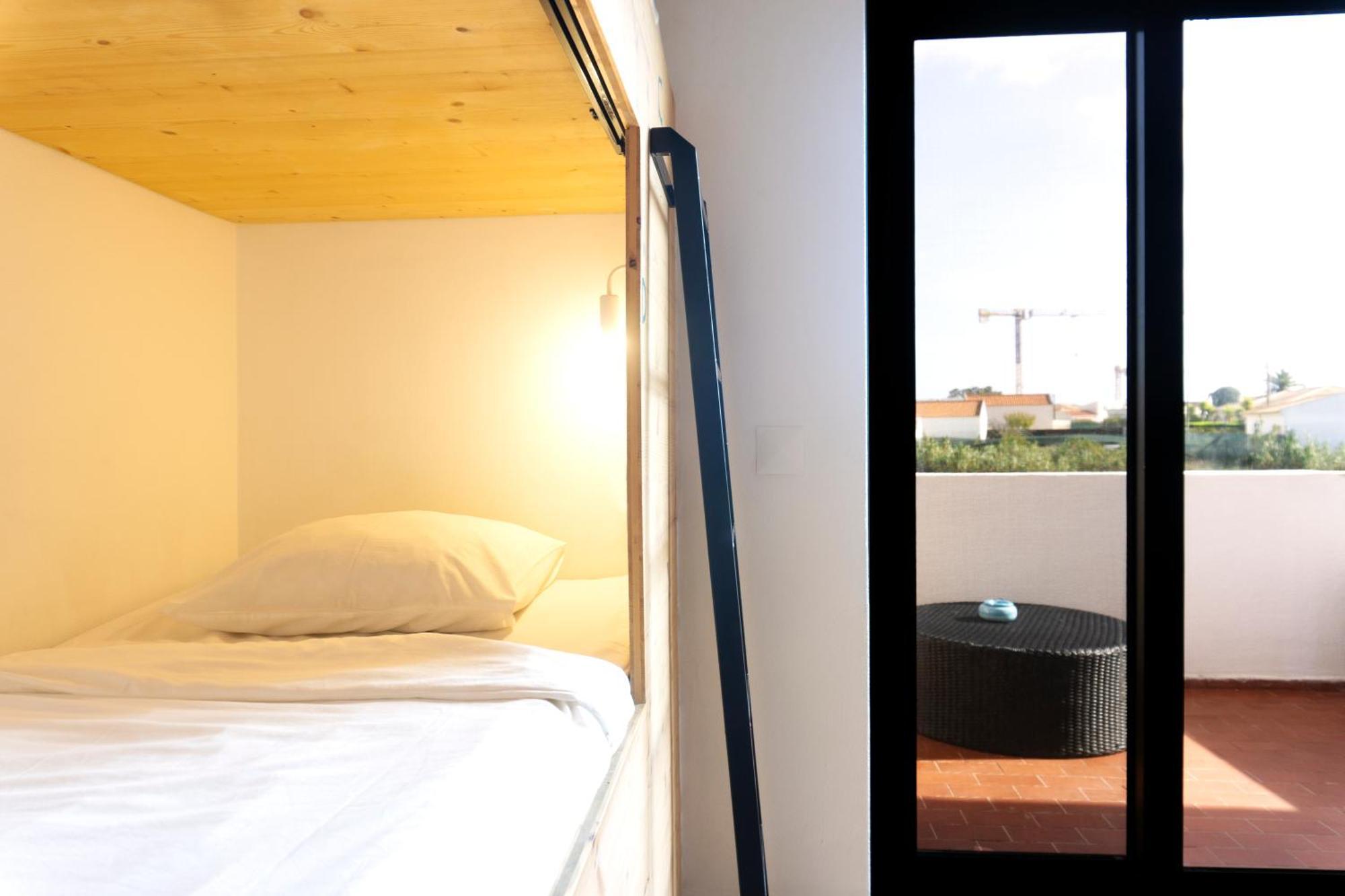 Algarve Surf Camp & Hostel Sagres Exterior photo