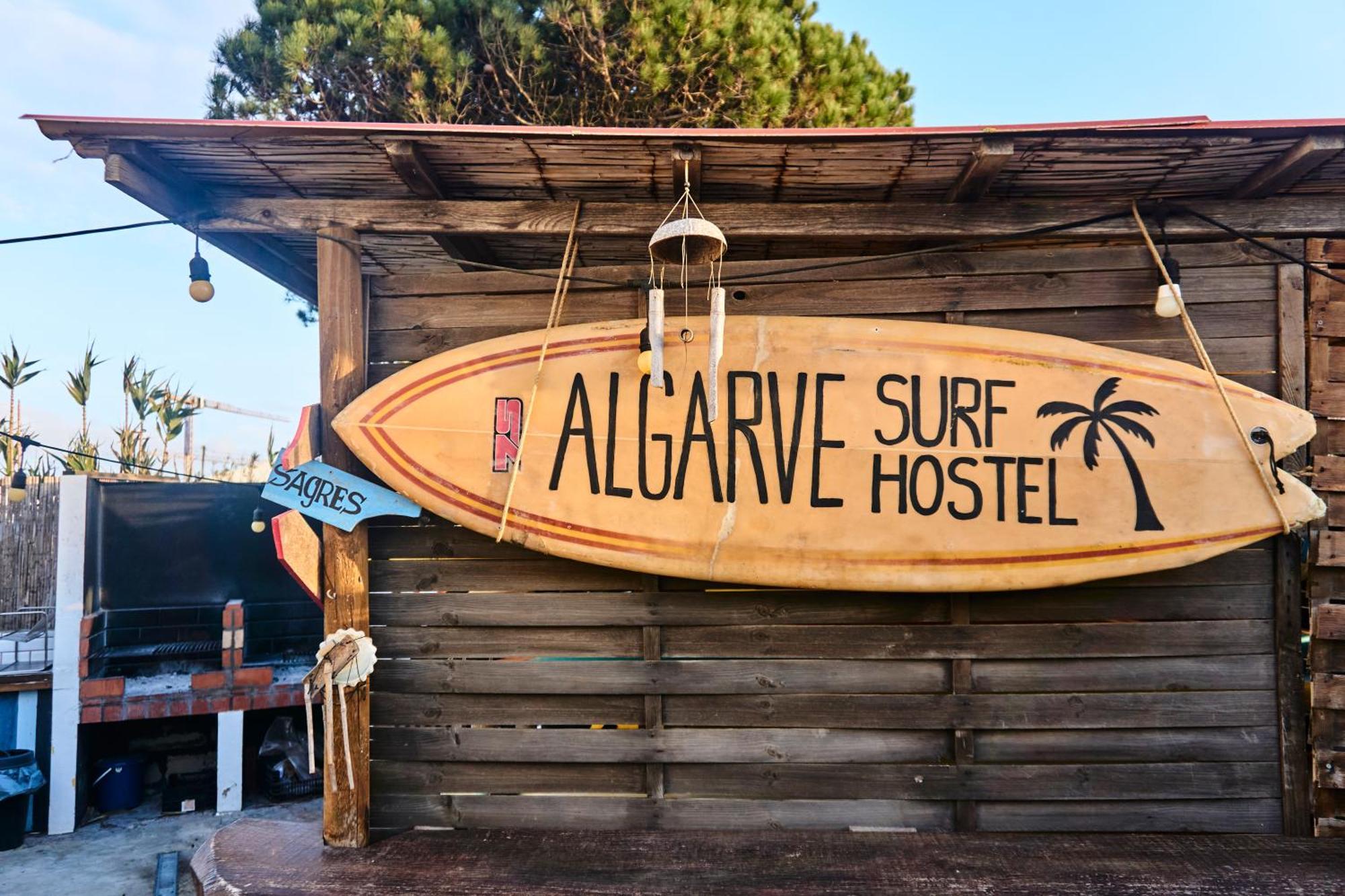 Algarve Surf Camp & Hostel Sagres Exterior photo