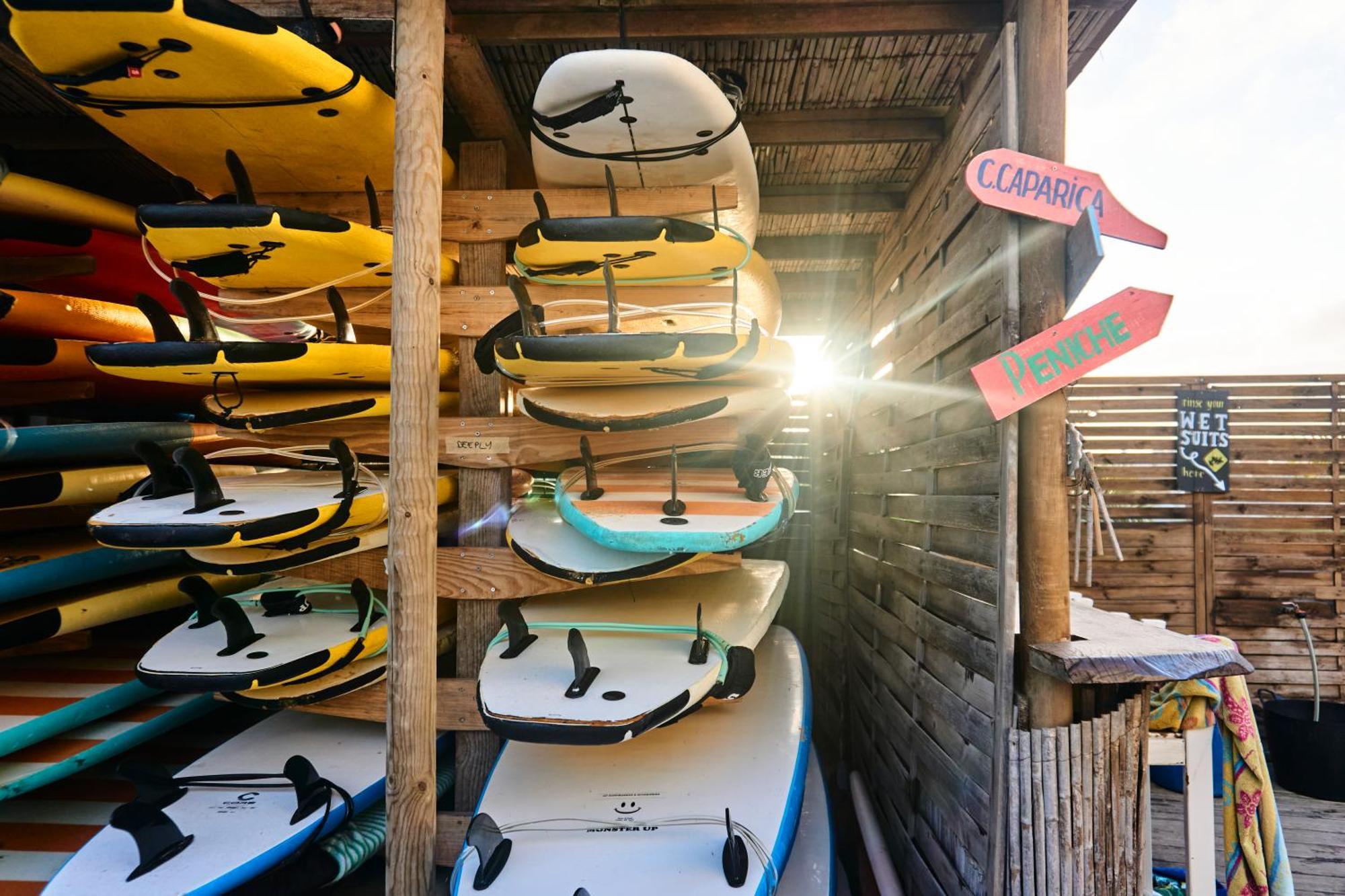 Algarve Surf Camp & Hostel Sagres Exterior photo